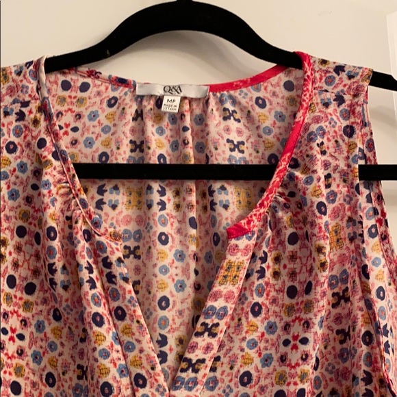 Multi colored blouse - Picture 2 of 6